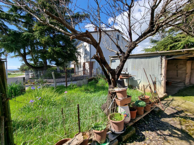 Villetta Bifamiliare in vendita a Deruta