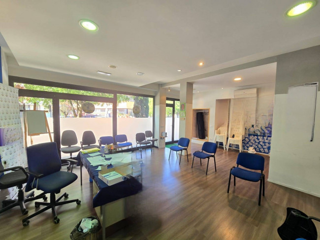 Commercial Property for sale in Deruta
