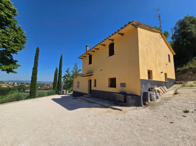 Casa singola in vendita a Torgiano