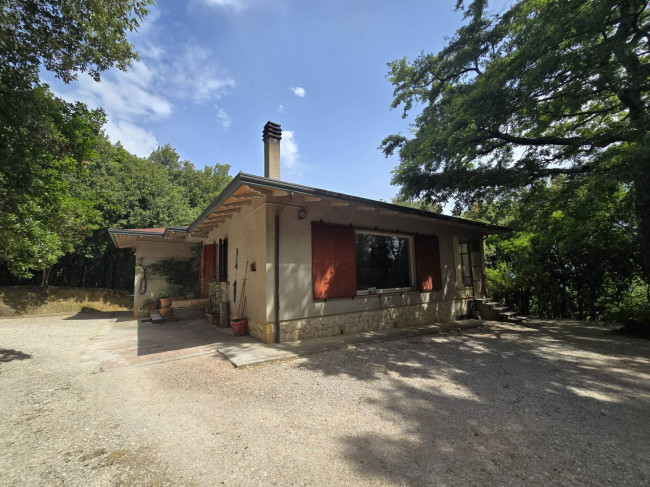 Casa singola in vendita a Bettona