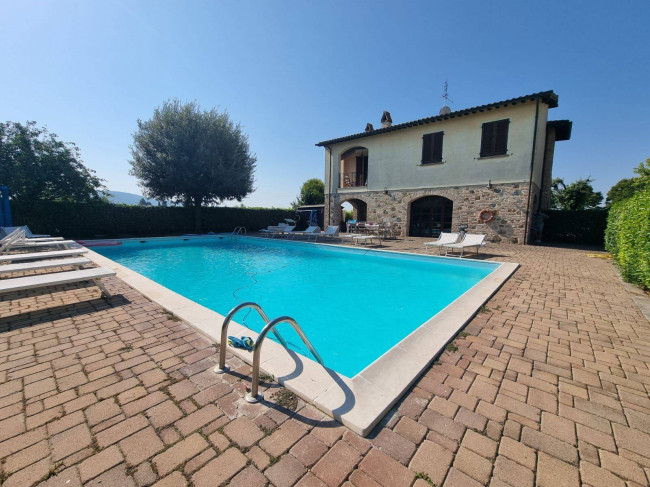 Appartamento in vendita a Deruta