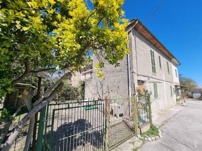 Villetta Bifamiliare in vendita a Deruta