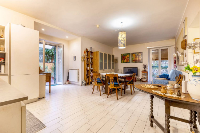 Appartamento in vendita a Roma