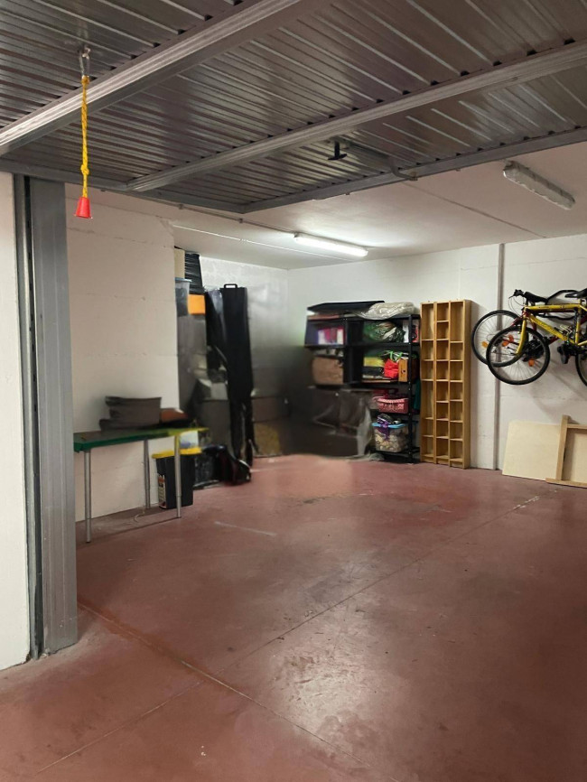 Box o garage in vendita a Roma