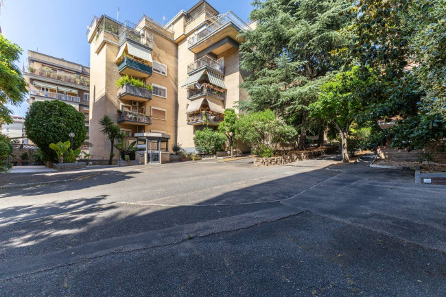 Appartamento in vendita a Roma