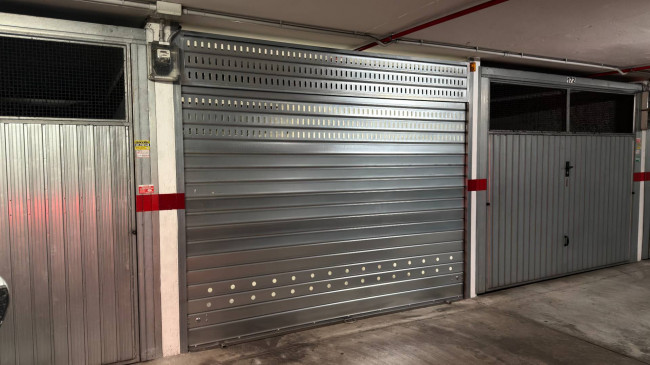 Box o garage in vendita a Roma