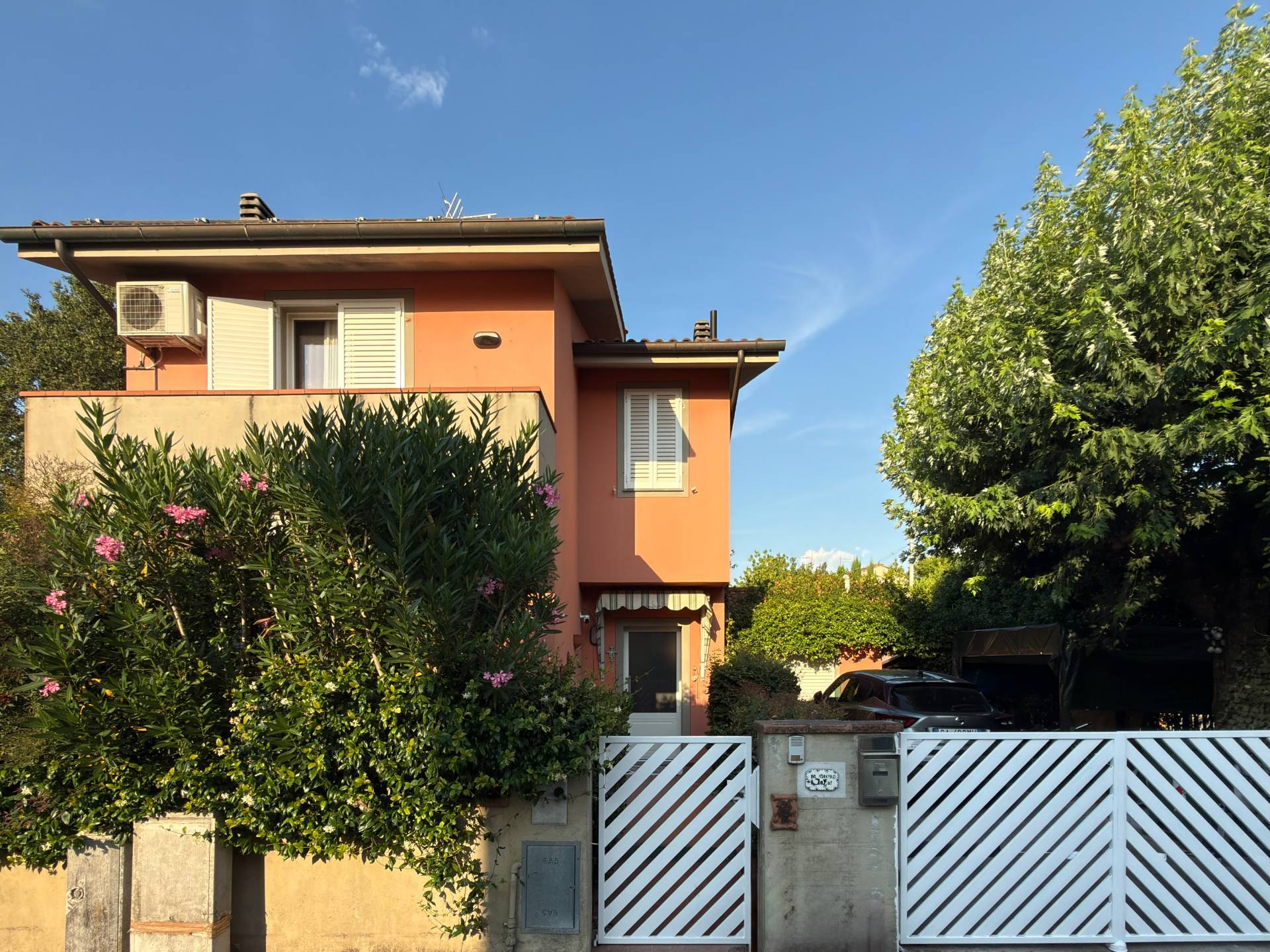 Casa singola in vendita a Lucca