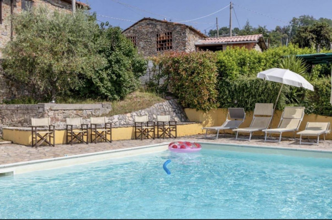 Villa in vendita a Massarosa