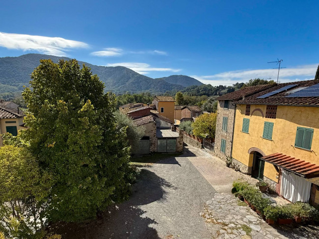 Terratetto in vendita a Lucca
