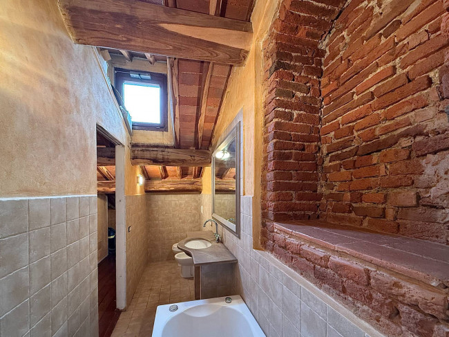 Appartamento in vendita a Lucca