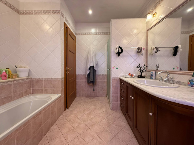 Casa singola in vendita a Lucca