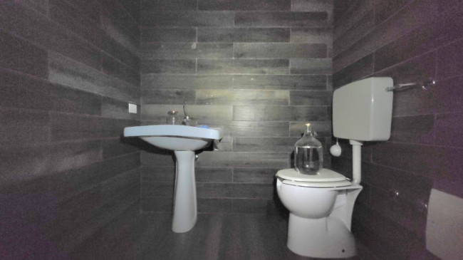 Locale commerciale in affitto a Andria