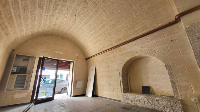 Locale commerciale in affitto a Andria