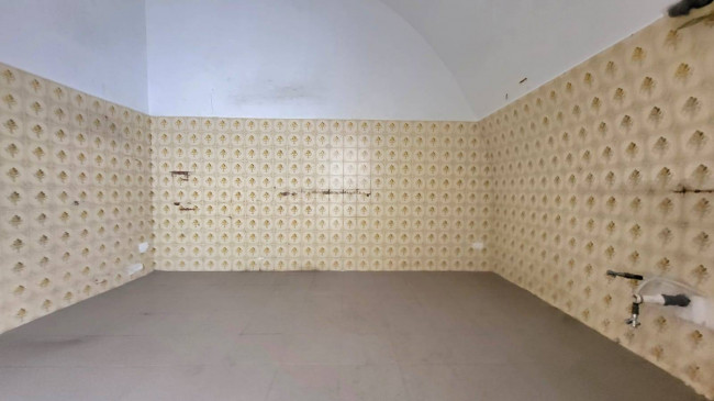 Locale commerciale in affitto a Andria