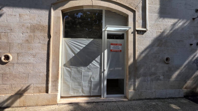 Locale commerciale in affitto/vendita a Andria
