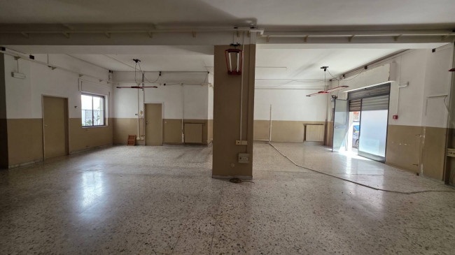 Locale commerciale in affitto a Andria