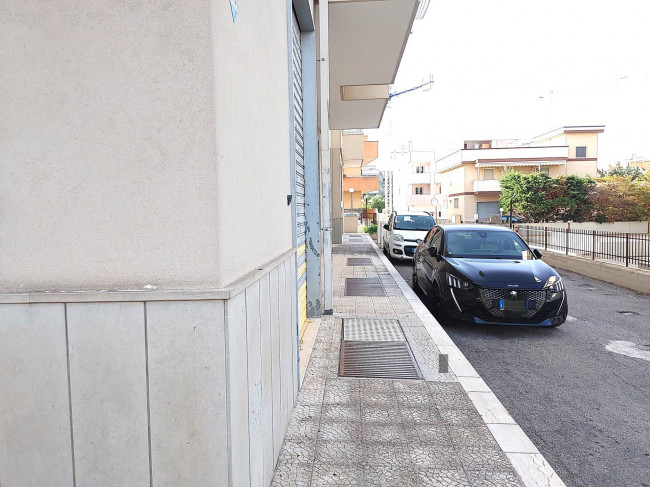 Locale commerciale in vendita a Monopoli