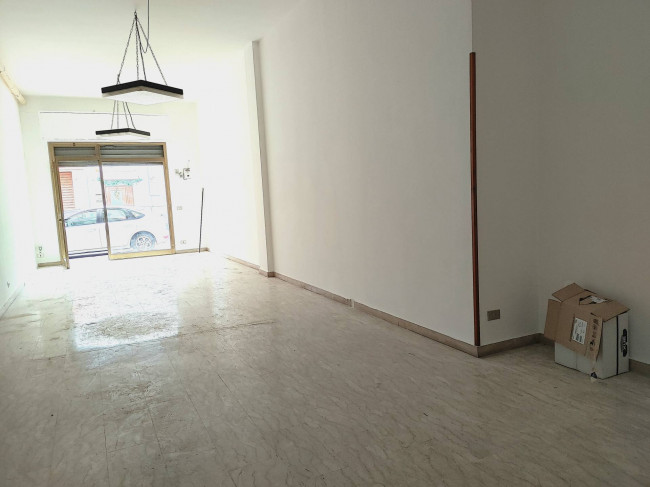 Locale commerciale in affitto a Monopoli