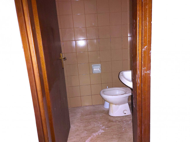 Locale commerciale in affitto a Monopoli