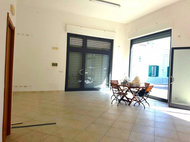 Locale commerciale in vendita a Monopoli