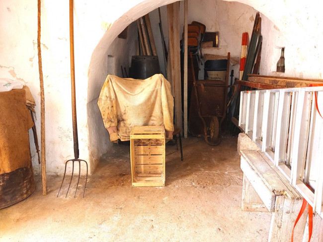 Trulli in vendita a Castellana Grotte
