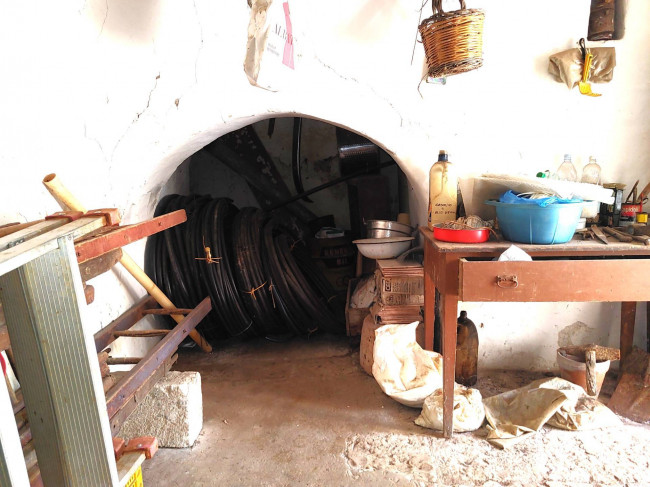Trulli in vendita a Castellana Grotte