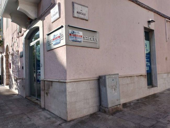 Locale commerciale in affitto a Monopoli