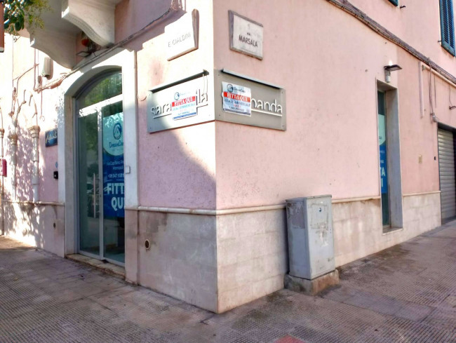 Locale commerciale in affitto a Monopoli