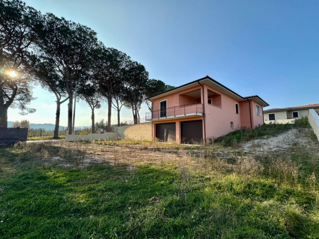 Villa in vendita a Scandriglia