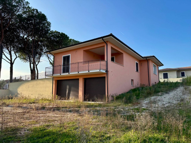 Villa in vendita a Scandriglia