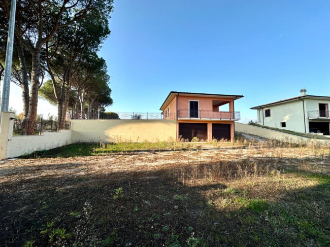Villa in vendita a Scandriglia