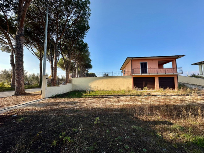 Villa in vendita a Scandriglia