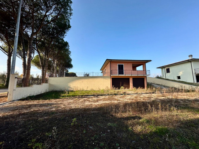 Villa in vendita a Scandriglia