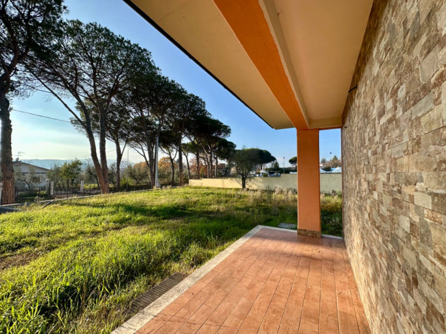 Villa in vendita a Scandriglia