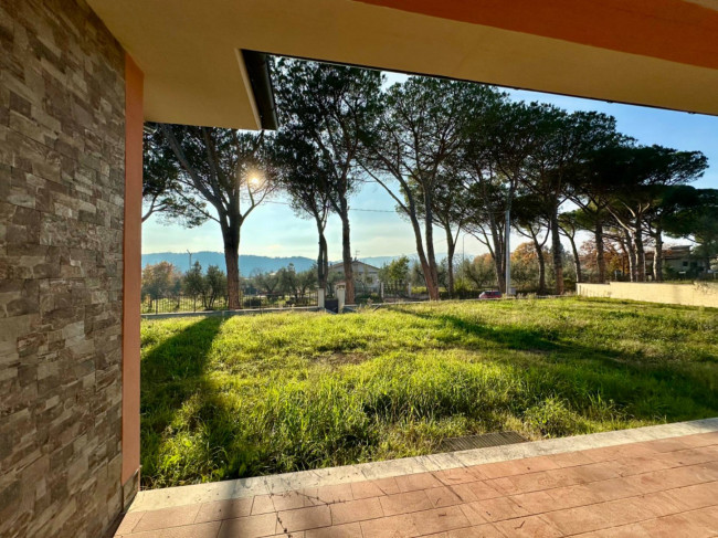 Villa in vendita a Scandriglia