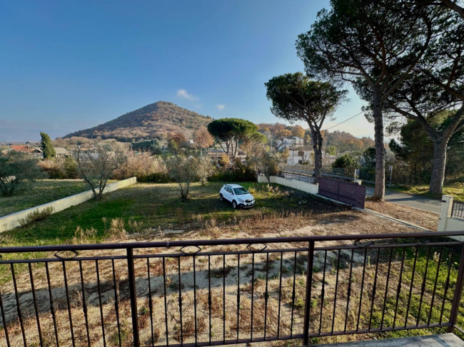 Villa in vendita a Scandriglia