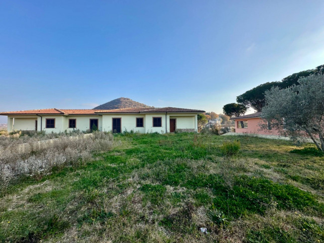 Villa in vendita a Scandriglia