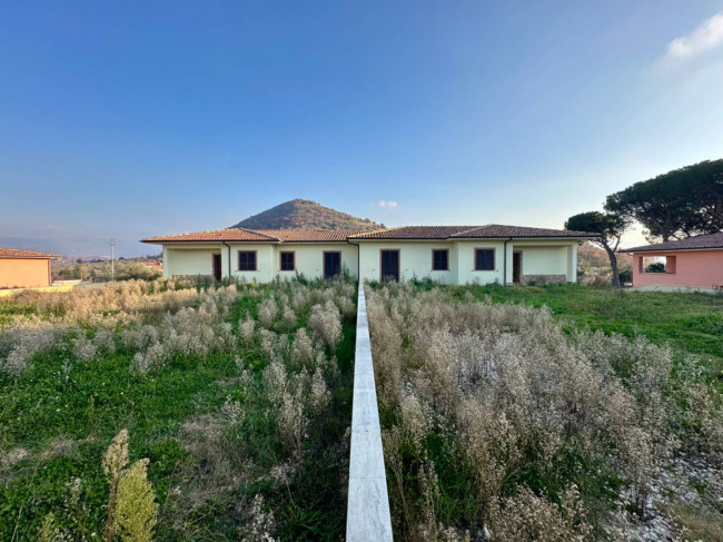 Villa in vendita a Scandriglia