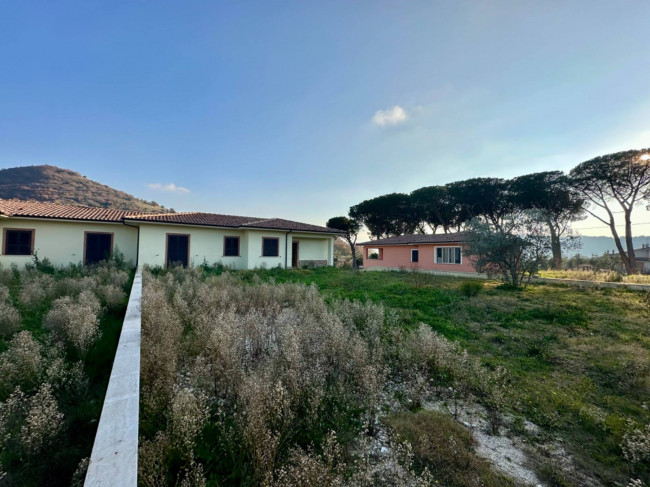 Villa in vendita a Scandriglia