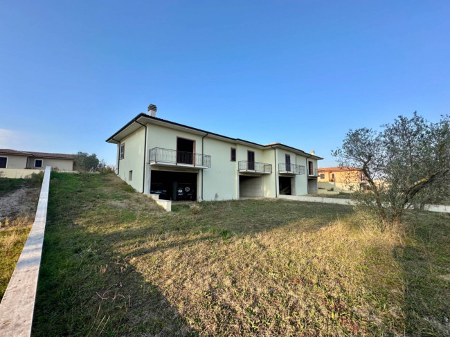 Villa in vendita a Scandriglia