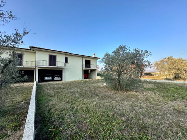 Villa in vendita a Scandriglia