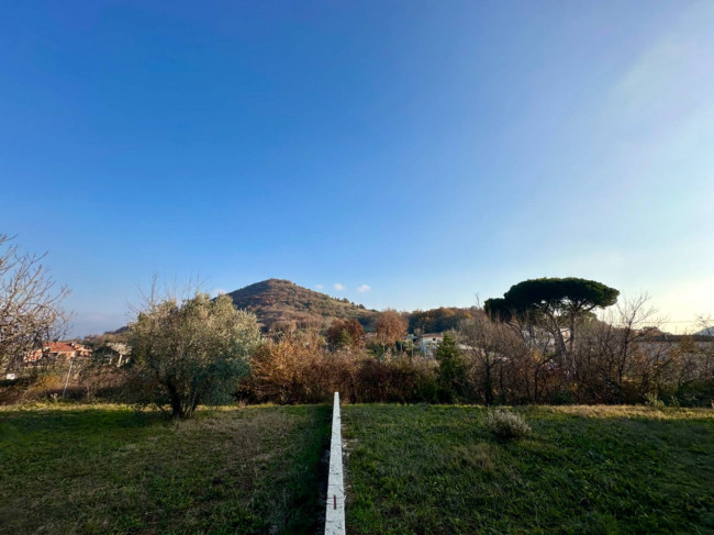 Villa in vendita a Scandriglia