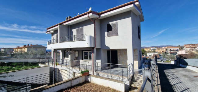 Villa in vendita a Poggio Moiano