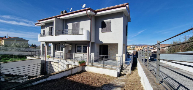 Villa in vendita a Poggio Moiano