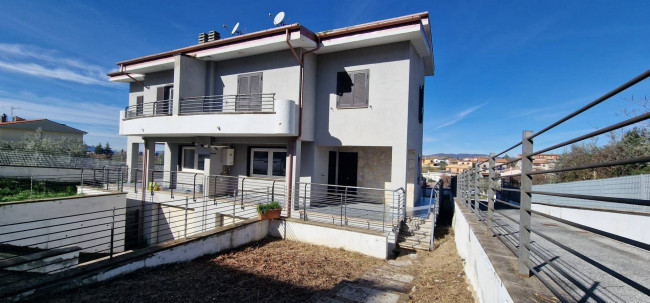 Villa in vendita a Poggio Moiano