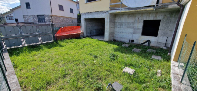 Villette a schiera in vendita a Poggio Nativo