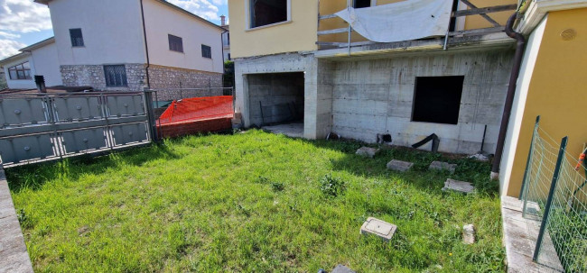 Villette a schiera in vendita a Poggio Nativo
