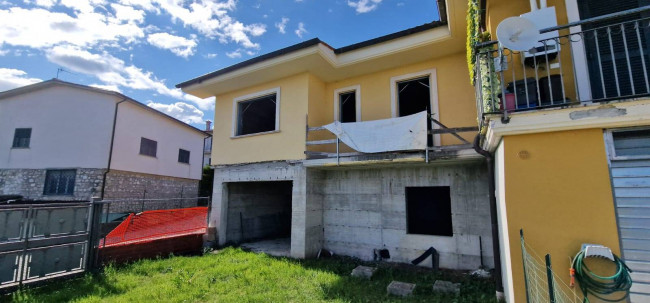 Villette a schiera in vendita a Poggio Nativo