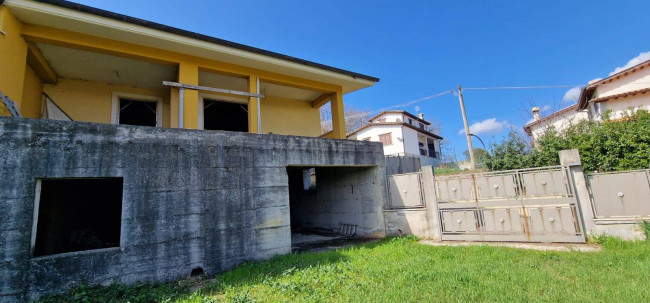 Villette a schiera in vendita a Poggio Nativo