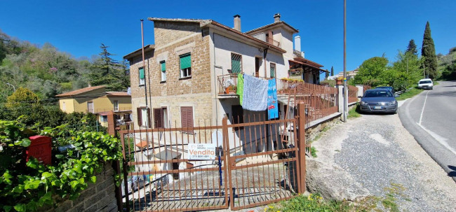 Appartamento in vendita a Toffia